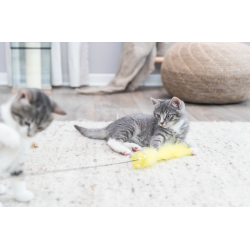 TRIXIE Wędka dla kota z piórkiem i grzechotką 46 cm