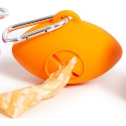 FARM COMPANY Silikonowy pojemnik piłka do Rugby na woreczki na psie odchody + 15 woreczków