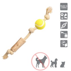 DINGO Gryzak z drewna kawowego na sznurze Z PIŁKĄ 33 cm
