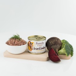 FAMILY FIRST Puszka dla psa Bogata w kurczaka z burakami 200g