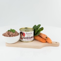 FAMILY FIRST Puszka dla psa Bogata w wołowinę z marchewką 200g