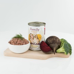 FAMILY FIRST Puszka dla psa Bogata w kurczaka z burakami 400g