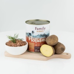 FAMILY FIRST HOLIDAYS Puszka dla psa Jagnięcina/wołowina/ziemniaki 800g