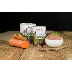 FAMILY FIRST HOLIDAYS Puszka dla psa Indyk/kurczak/marchew 400g