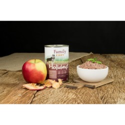 FAMILY FIRST HOLIDAYS Puszka dla psa Dziczyzna/gęś/jabłko 400g
